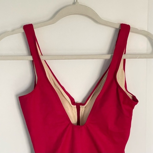 New! MiracleSuit Red Razzle Dazzle Zipt One Piece zipper Swimsuit 3166 - Picture 7 of 11